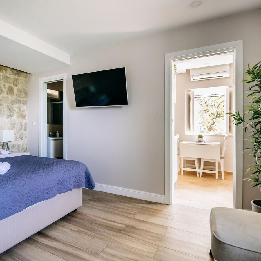 SEA PEARL APARTMENTS